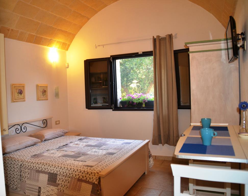 Residence Spadalunga San Michele Salentino Room photo